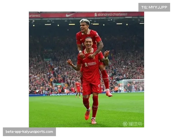 拜仁慕尼黑2-1客胜十人巴黎 迪亚斯梅开二度后染红